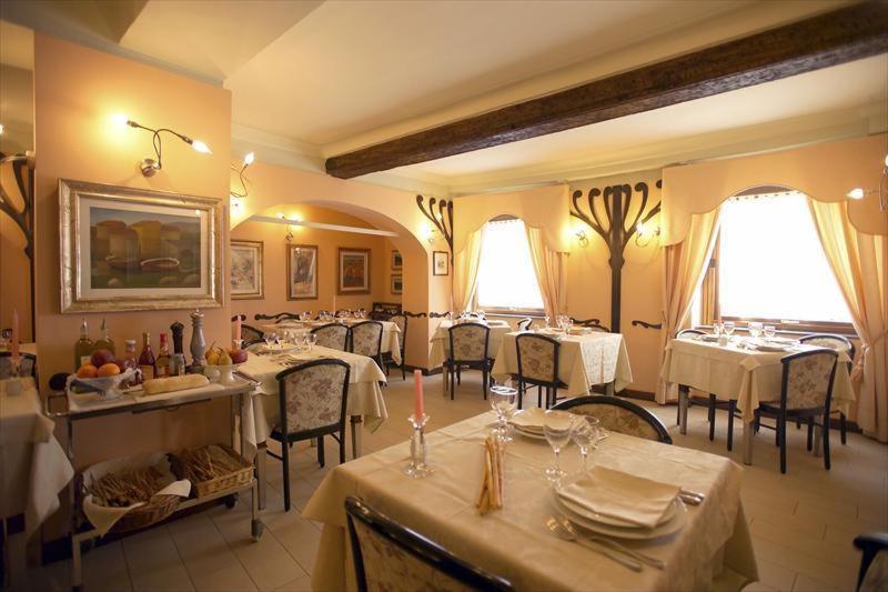 Albergo Badellino Bra Exteriér fotografie
