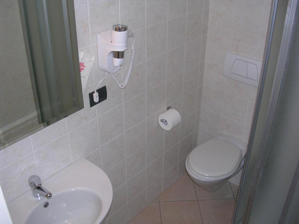 Albergo Badellino Bra Pokoj fotografie